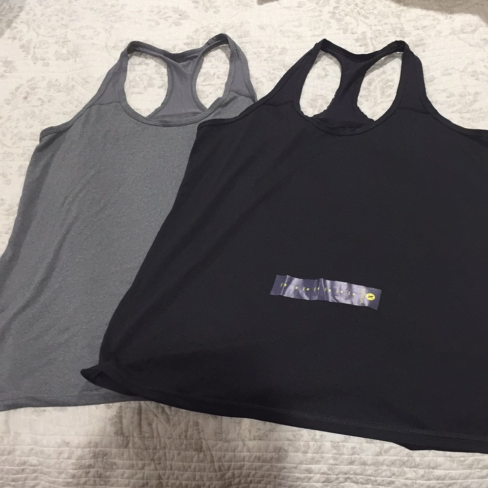 Women’s racer back tank bundle